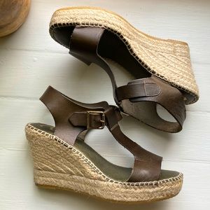 Size 8.5/39 Paseart Olive Green Wedge Sandals
